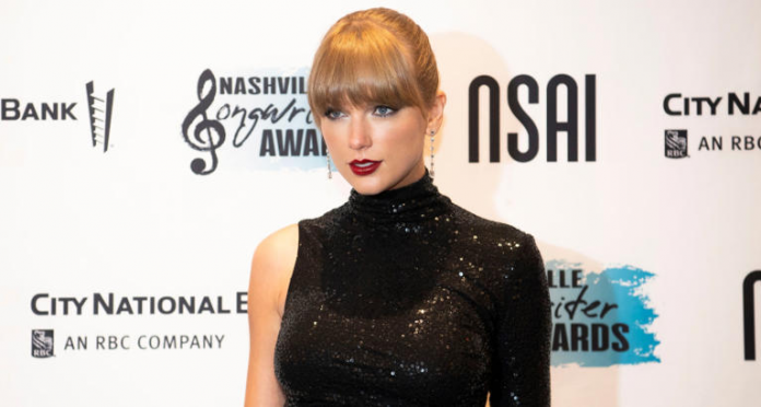 Philadelphia fans furious at Taylor Swift