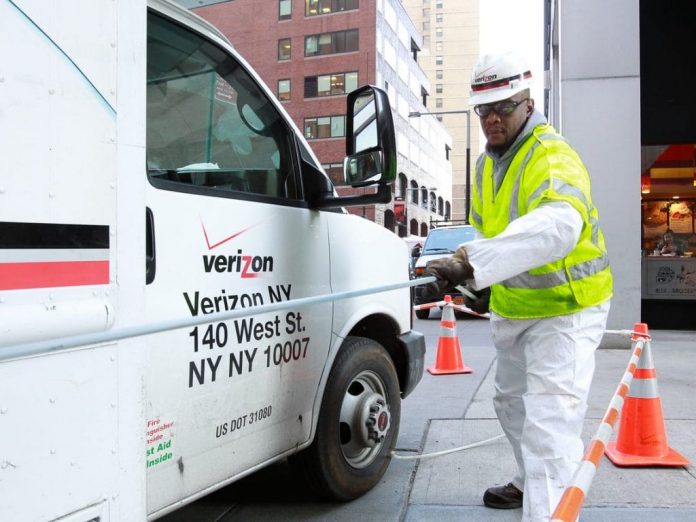 Verizon: Verizon To Extend Its New Late Fee Policy Through The End Of June