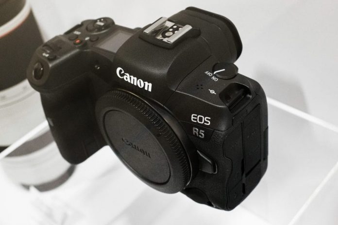 Canon: The EOS R Mirrorless Camera To Come Up With a 150MP Version